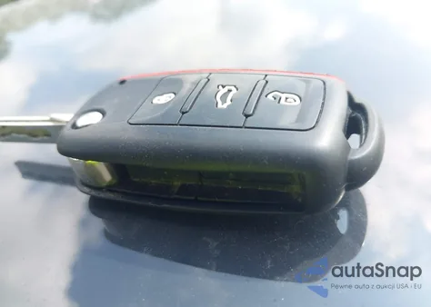 2008 Volkswagen Gti 2-Door z USA, uszkodzony, nr VIN WVWEV71K98W308891